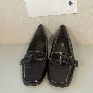 Mila Paoli Kitten Heels Loafer Brown Leather Upper Leather Sole Women‎ Size 9M